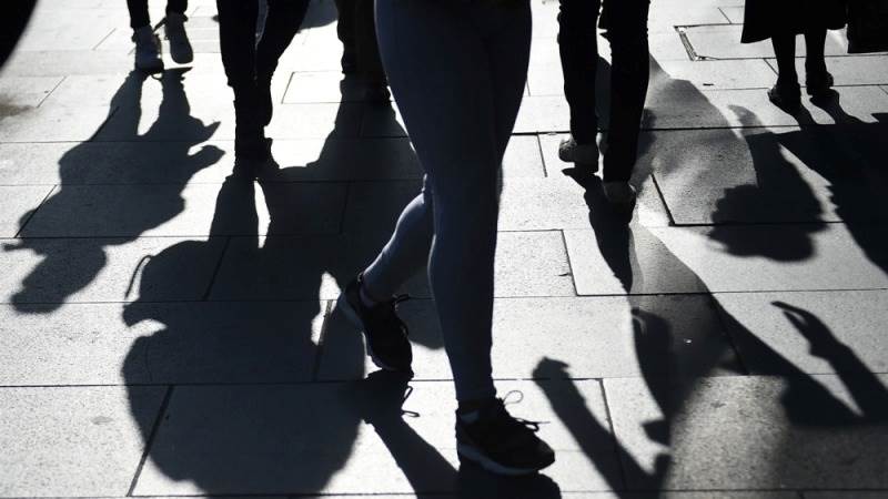 UK unemployment rate down to 4.2% in August