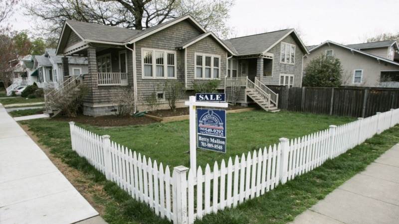 US mortgage applications down 1%