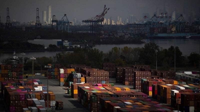 US trade deficit up to $85.8B in September