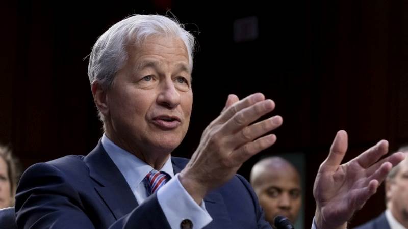 Dimon, family to sell 1 million JPMorgan shares