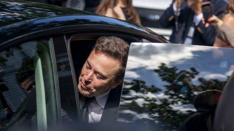 Musk: Old Twitter supressed Republicans