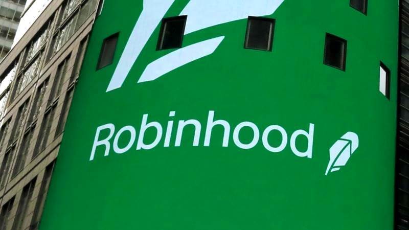 Robinhood plunges 13% after earnings report