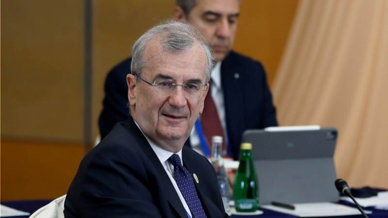 ECB’s Villeroy: Rates won’t rise further if there are no shocks