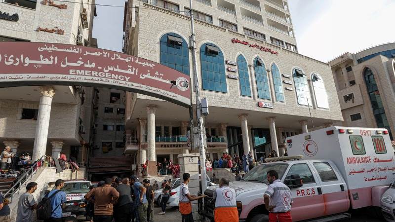 Red Crescent: Israel shells Al-Quds Hospital vicinity