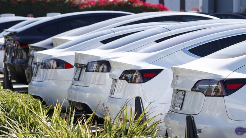 India said to consider Tesla's request to cut EV tariffs - Breaking The News