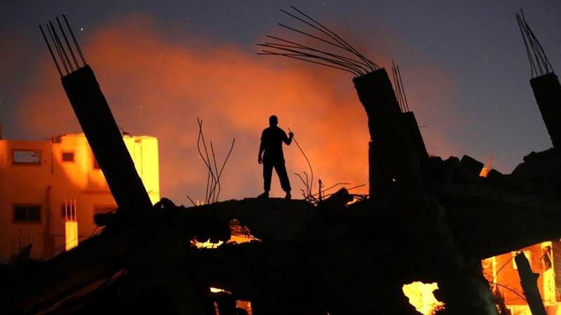 Israel: Tunnel shaft, weapons found inside Al-Shifa