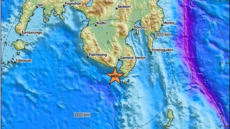 6.7-magnitude earthquake hits Philippines