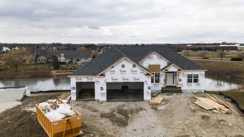 US housing starts up 1.9% in October