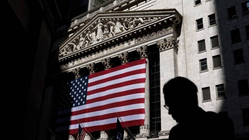 US flat to higher premarket with Fed minutes in focus