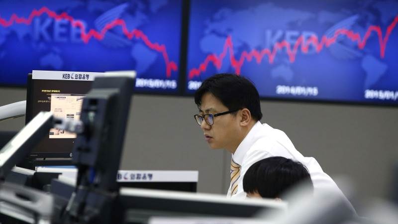 Asia trades mostly higher tracking Wall Street gains