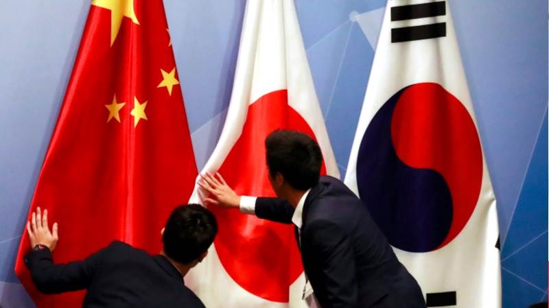 S. Korea, Japan, China to hold FM talks on Nov. 26