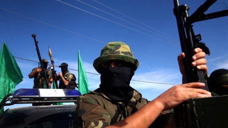 Hamas releases list of captives Israel will free