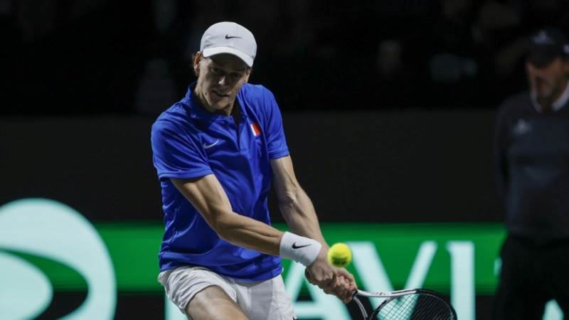 Italy wins 1st Davis Cup in 47 years