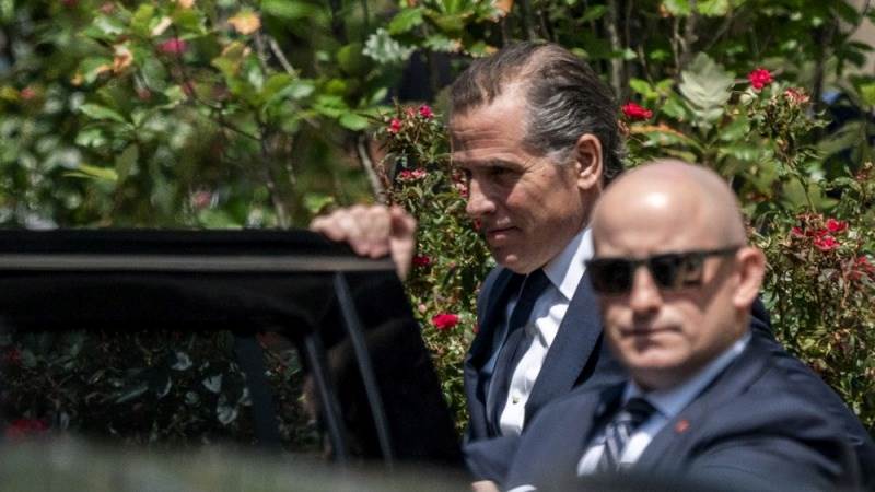 Hunter Biden offers to publicly testify before Congress