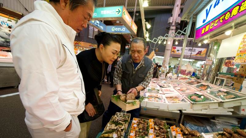 Retail sales in Japan drop 1.6% in October