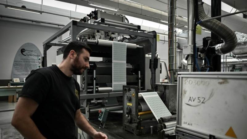 Eurozone manufacturing slump slows down in November