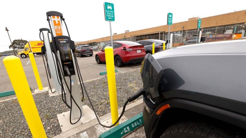 US presents EV tax credit rules for foreign entities