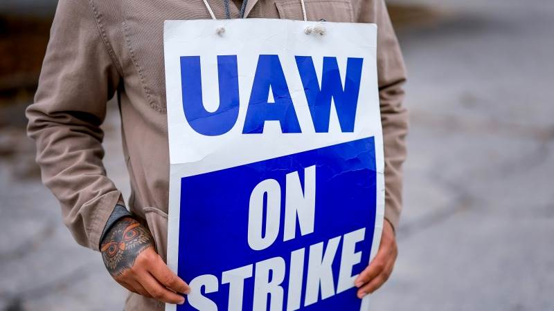 UAW: Workers at Honda, Hyundai, VW file charges against management