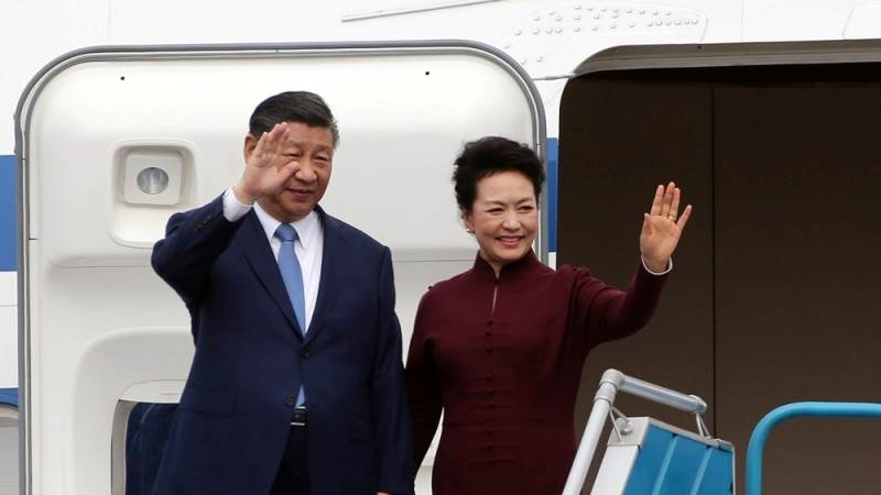 Xi arrives in Vietnam to meet Communist Party leader