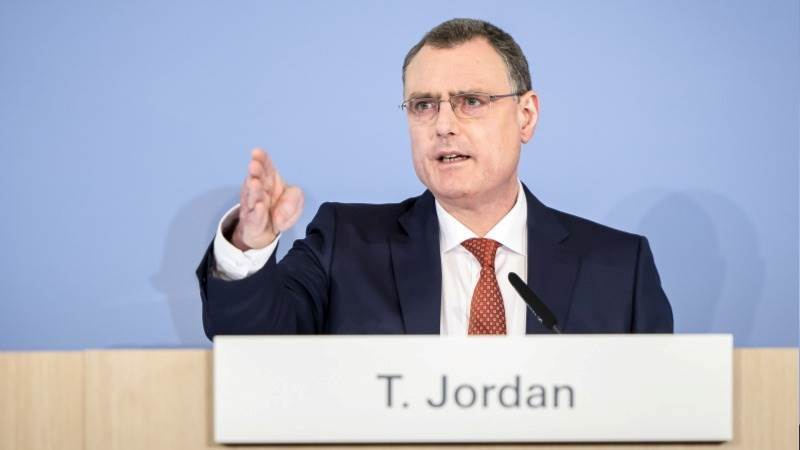 SNB’s Jordan sees no need to tighten monetary policy