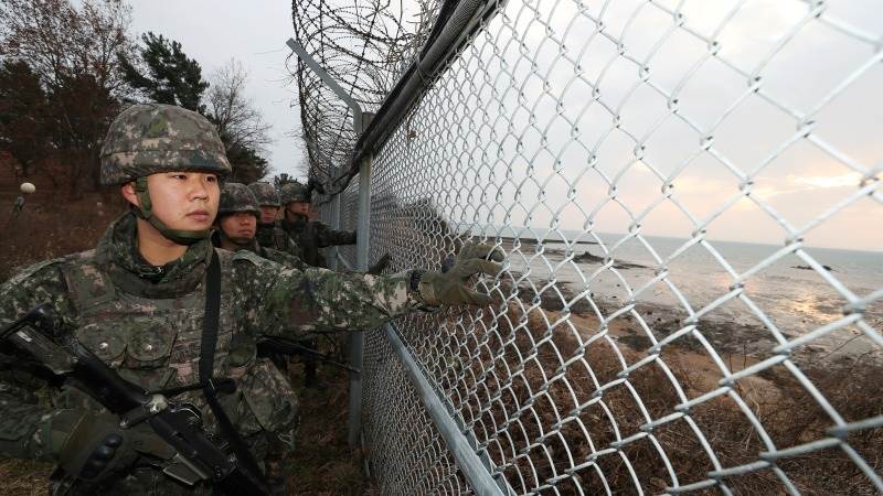 S. Korean troops allowed to carry guns in border village