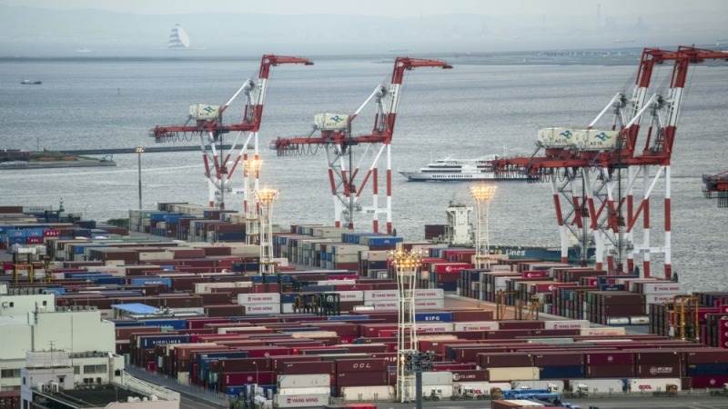 Japan posts ¥776 billion trade deficit in November