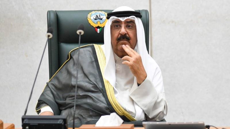 New Kuwait emir officially sworn in before parliament