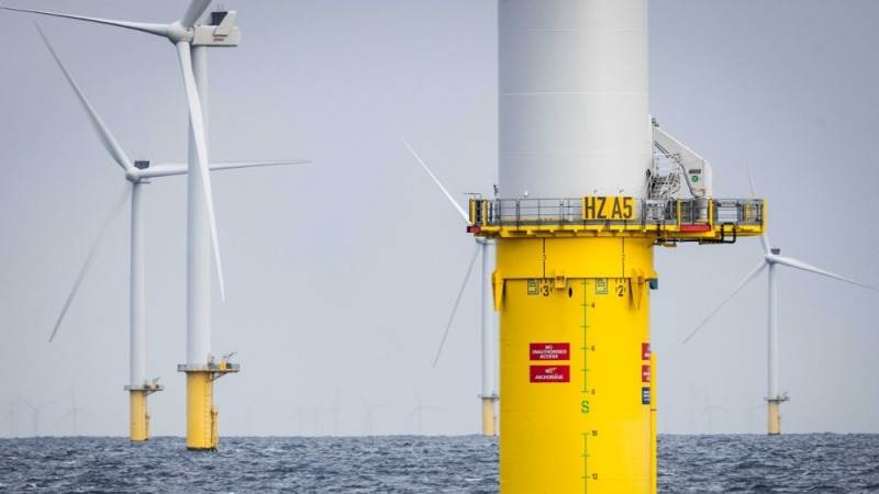 RWE to buy Vattenfall’s UK offshore wind assets for £963M