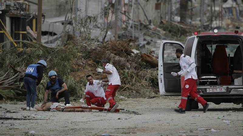 Red Crescent: Israel detained 8 staff members