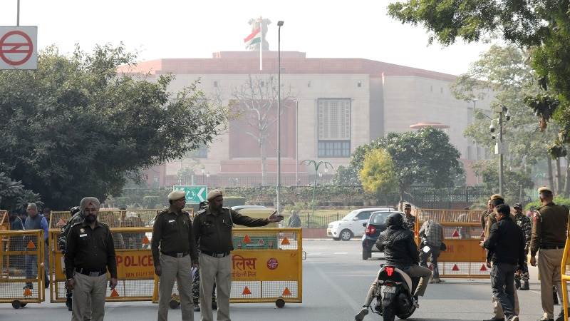 Delhi police investigating blast near Israeli embassy