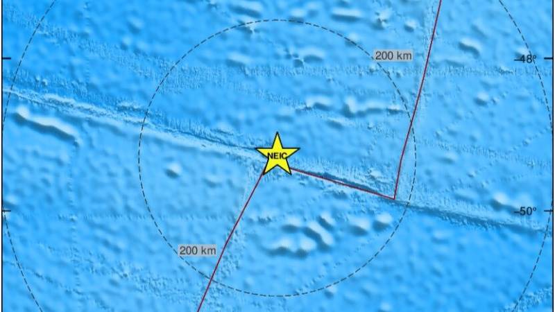 5.1 magnitude quake strikes in eastern Pacific Ocean