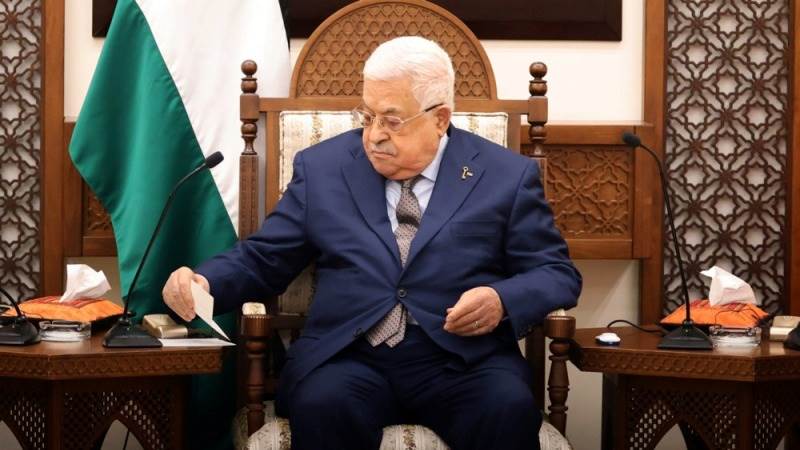 Abbas to visit Russia in February