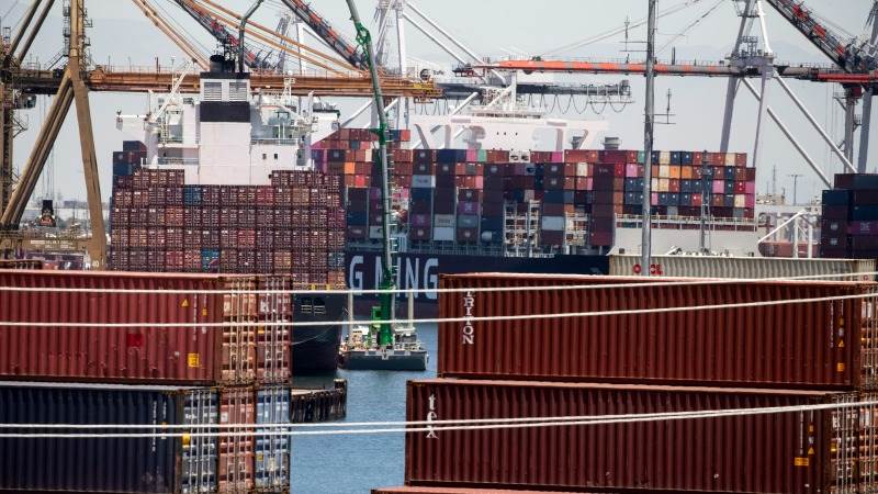 US trade deficit narrows to $63.2B in November