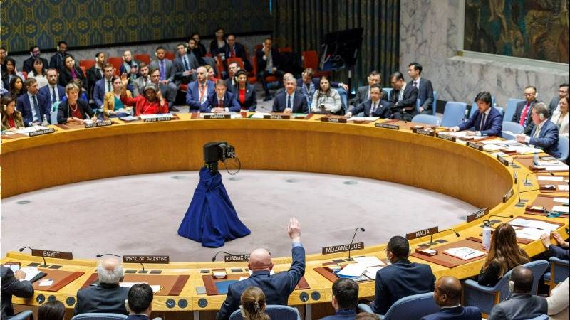 UNSC adopts resolution condemning Red Sea attacks