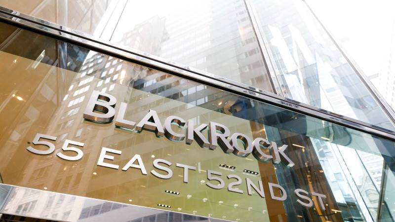 BlackRock’s EPS up 10% to $9.15 in Q4