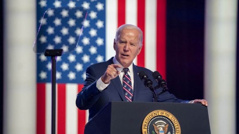 Biden calls Houthis terrorist group