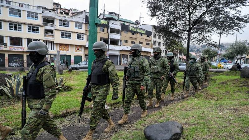 Ecuador: More than 40 prison staff freed after being held by inmates