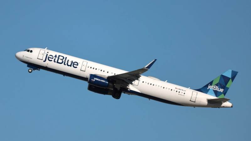 Judge blocks JetBlue-Spirit deal worth $3.8 billion