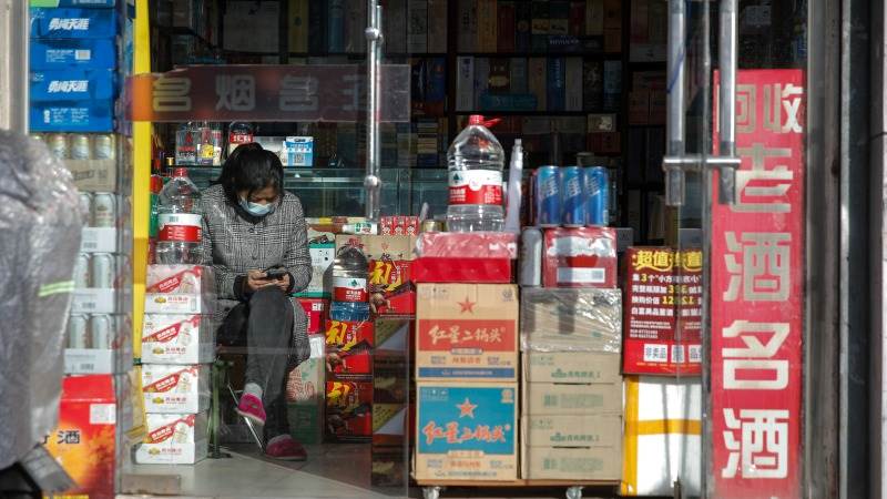 Chinese retail sales up by 7.4% in December