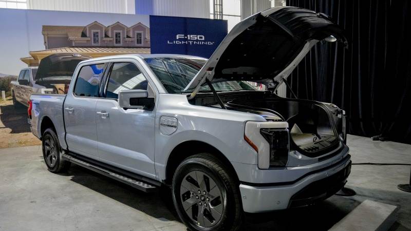 Ford to cut production of  F-150 Lightning model