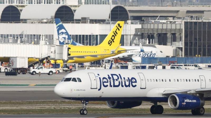 JetBlue, Spirit appeal decision to block merger