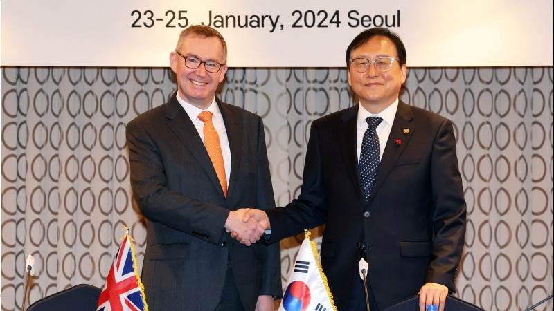 S. Korea, UK to improve free trade agreement