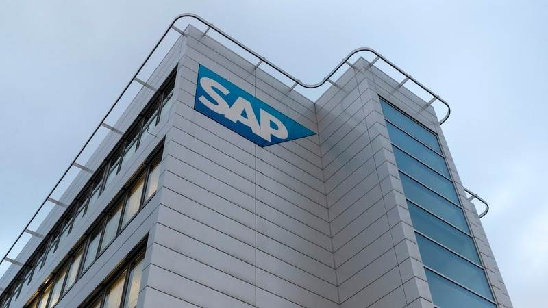 SAP’s revenue rises 5% to €8.5B in Q4