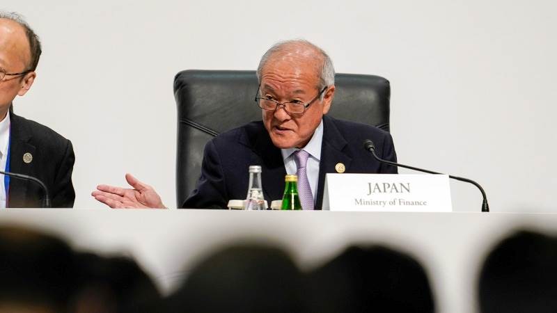 Japan’s Suzuki says no steps ruled out on FX moves