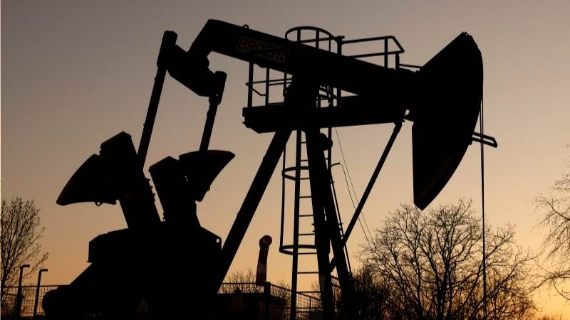 Oil prices up 1.7% amid geopolitical tensions