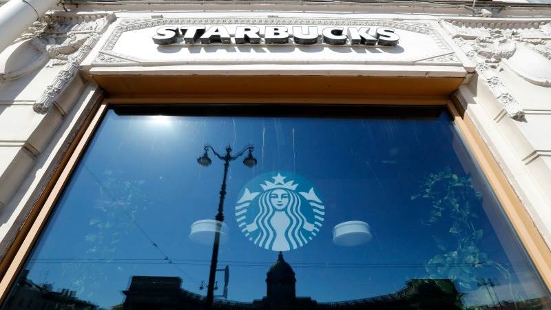 Starbucks revenues up 8% to $9.4 in Q1