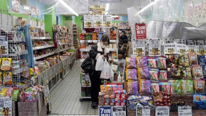 Japanese consumer confidence improves in January