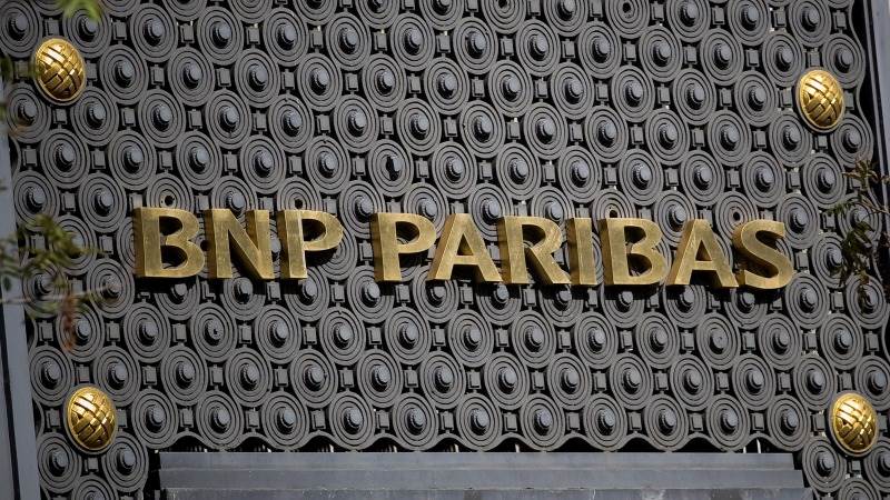 BNP Paribas sinks over 8% after Q4 income drop