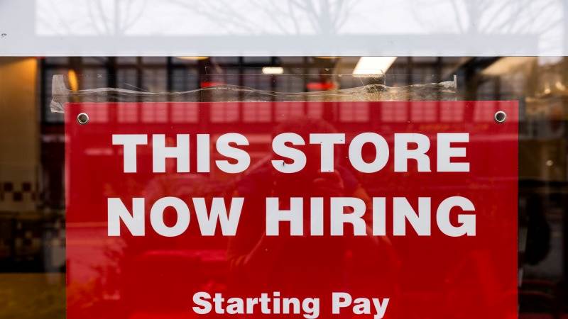 US initial jobless claims up by 9,000 to 224,000