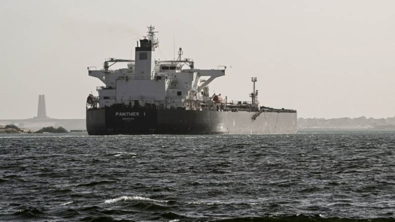 Houthis claim attack on UK commercial ship